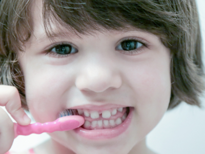 孩子涂氟真的能防齲齒嗎？河北惟德口腔醫(yī)生專業(yè)解讀